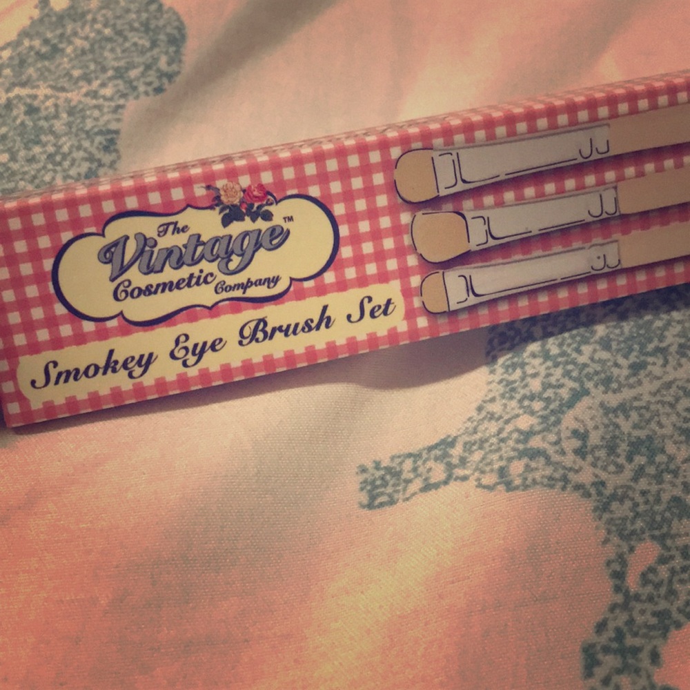 The Vintage Cosmetic Company Smokey Eye Brush Set